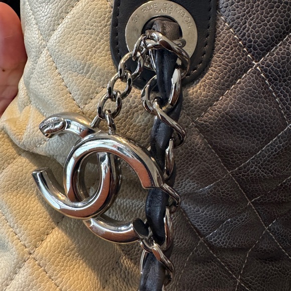 CHANEL Caviar ombré Large - Picture 3 of 11